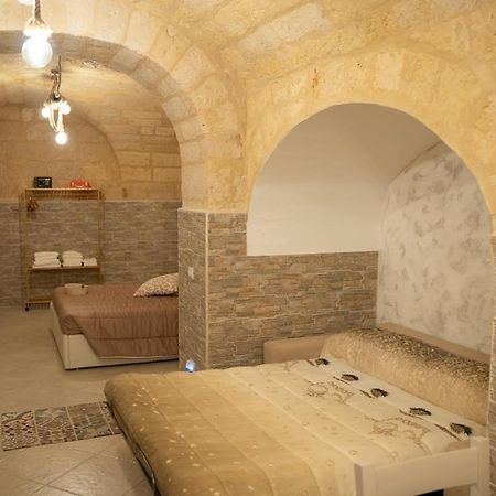 La Casa Della Felicita Apartment Bari Luaran gambar