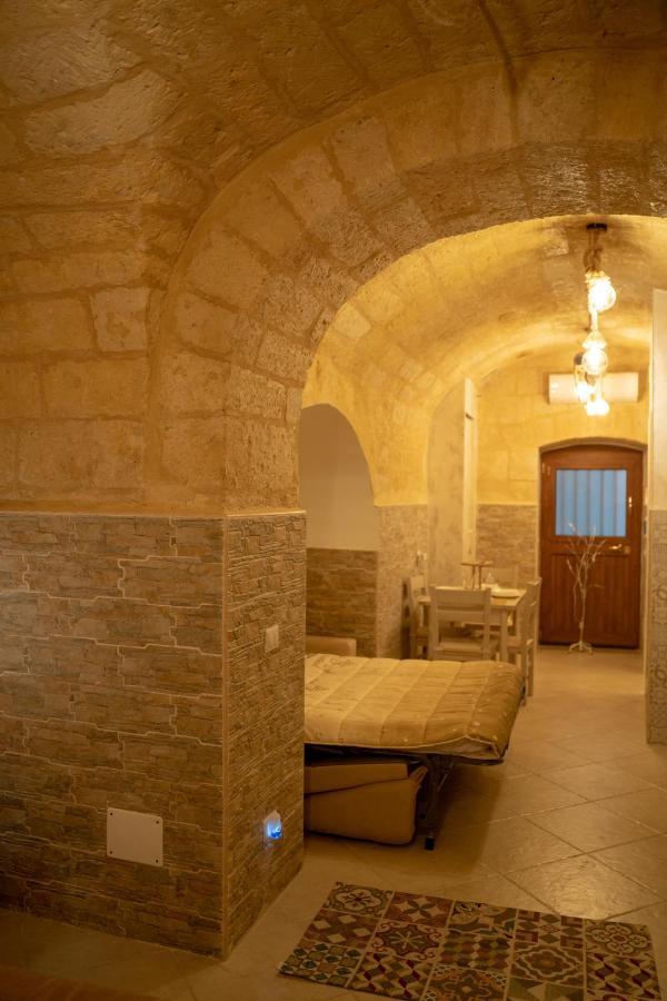 La Casa Della Felicita Apartment Bari Luaran gambar